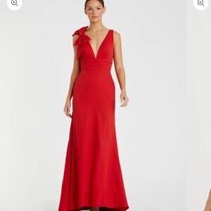 MAC DUGGAL Red V-Neck Bow Detail Sleeveless Mermaid Gown Dress size 2 NWT